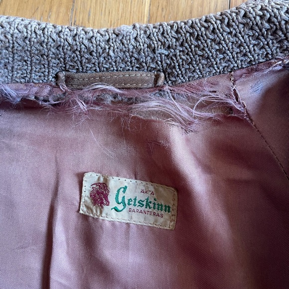 40s-50s Vintage Suede Coat with Knit Collar - Picture 14 of 15